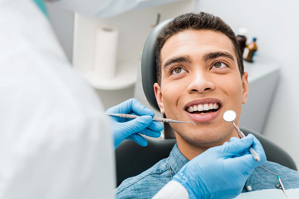 General and Implant Dentistry | Teeth Whitening, ZOOM  Whitening and Digital Radiography